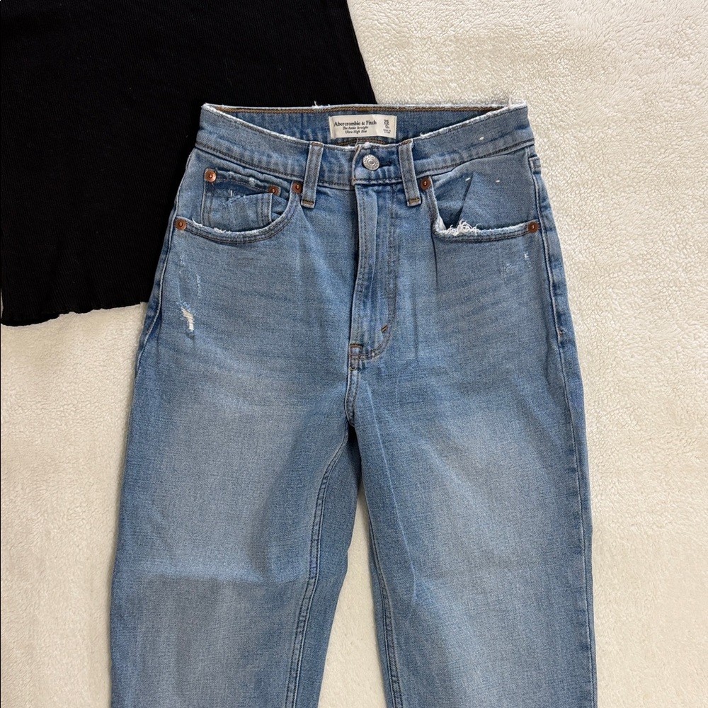 Abercrombie & Fitch Ankle Straight Jeans - Picture 1 of 9